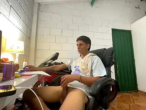 Max TheHorseDick online show from 11/20/25, 02:12