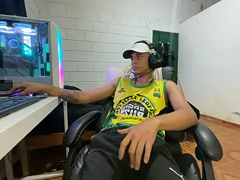 Max TheHorseDick online show from 04/21/26, 02:47