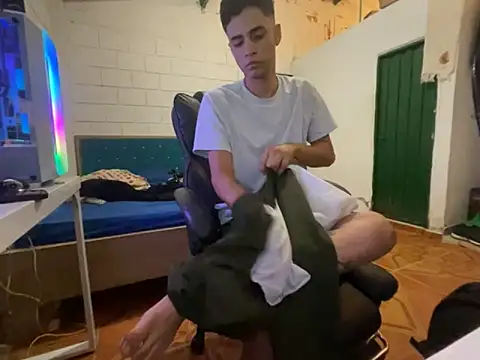 Max TheHorseDick online show from 03/18/26, 05:58