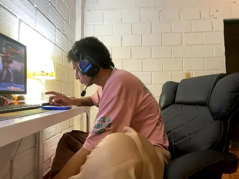 Max TheHorseDick online show from 11/03/25, 12:38