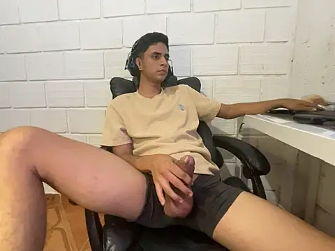 Max TheHorseDick online show from 03/12/26, 06:17