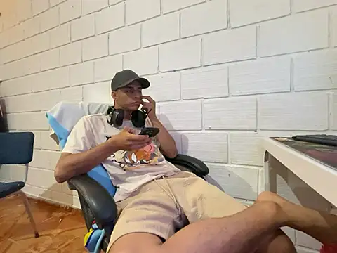 Max TheHorseDick online show from 01/15/26, 01:31