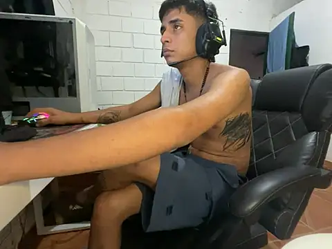 Max TheHorseDick online show from 04/23/26, 10:33