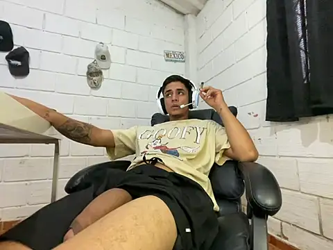 Max TheHorseDick online show from 06/01/26, 04:28