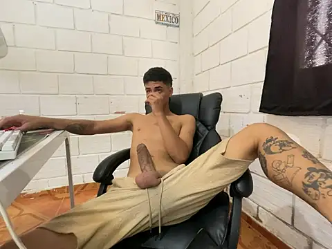 Max TheHorseDick online show from 05/14/26, 05:54