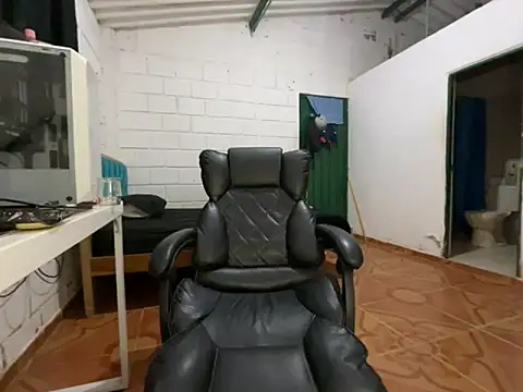 Max TheHorseDick online show from 04/28/26, 12:31