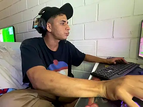 Max TheHorseDick online show from 01/14/26, 04:38