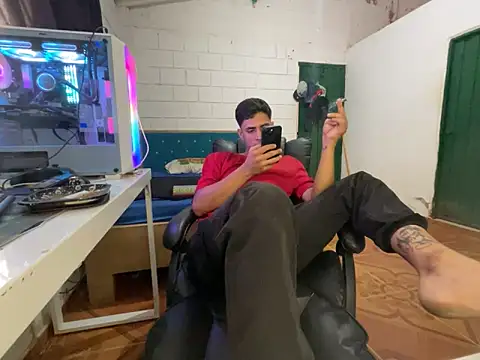 Max TheHorseDick online show from 04/04/26, 07:42