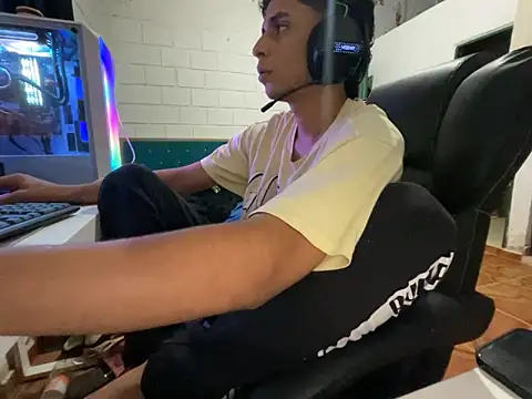 Max TheHorseDick online show from 04/04/26, 03:57