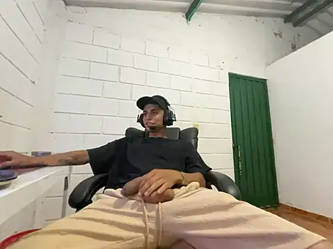 Max TheHorseDick online show from 11/08/25, 10:46