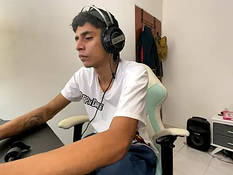 Max TheHorseDick online show from 12/02/24, 02:15