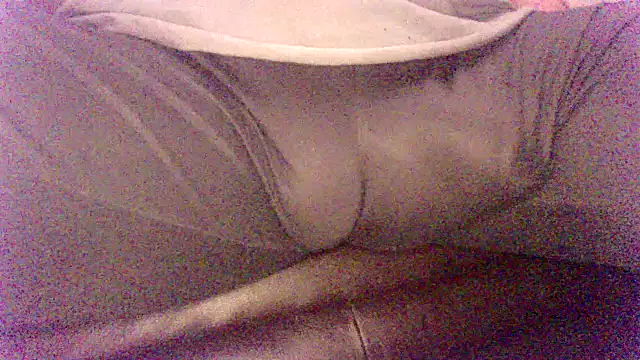 SDtinycok online show from 10/22/25, 02:55