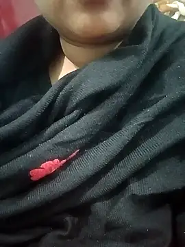 Sweet-Berry online show from 12/15/25, 05:41