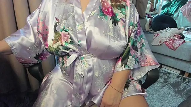 Snapshot of Anita-boobs chatting on 11/29/25, 10:48 Anita-boobs online show from 11/29/25, 10:48