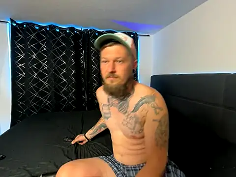 BonnyundClyde19 online show from 10/05/25, 02:30