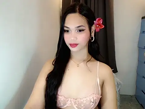 Snapshot of Webcumcutie chatting on 07/21/26, 04:03 Webcumcutie online show from 07/21/26, 04:03