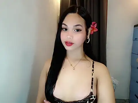 Snapshot of Webcumcutie chatting on 07/14/26, 02:38 Webcumcutie online show from 07/14/26, 02:38