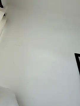 Electric bae online show from 04/05/26, 01:40