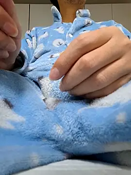 Ssk10N online show from 12/22/25, 09:09