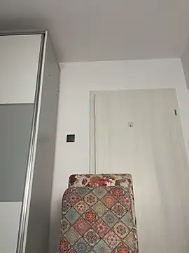 snow flakee online show from 02/20/26, 06:26