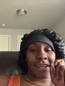 Foreignthababyy online show from 10/21/25, 05:56