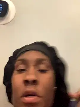 Snapshot of Foreignthababyy chatting on 09/18/25, 10:40 Foreignthababyy online show from 09/18/25, 10:40