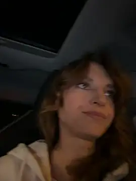 Snapshot of -AngelAri- chatting on 02/14/26, 09:04 -AngelAri- online show from 02/14/26, 09:04