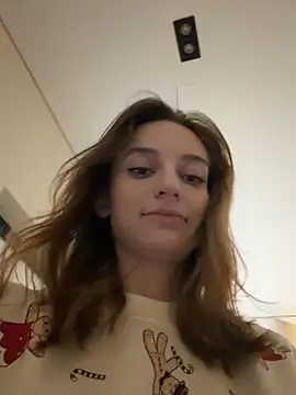 Snapshot of -AngelAri- chatting on 12/21/25, 09:15 -AngelAri- online show from 12/21/25, 09:15