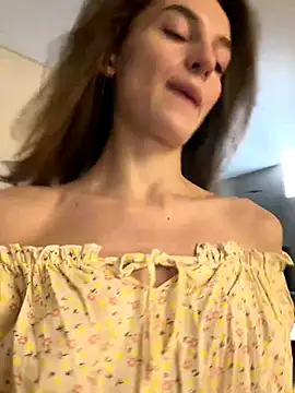 -AngelAri- online show from 12/03/25, 06:07