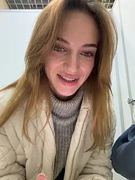Snapshot of -AngelAri- chatting on 05/03/26, 09:14 -AngelAri- online show from 05/03/26, 09:14