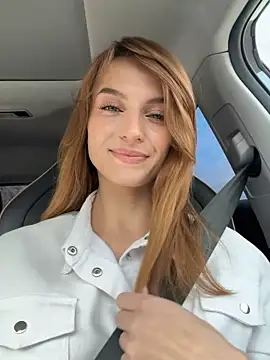 -AngelAri- online show from 04/05/26, 09:16