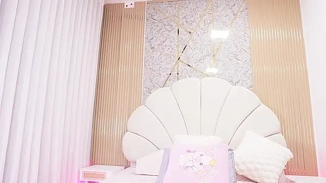 Snapshot of mssburbuja chatting on 11/13/25, 03:10 mssburbuja online show from 11/13/25, 03:10