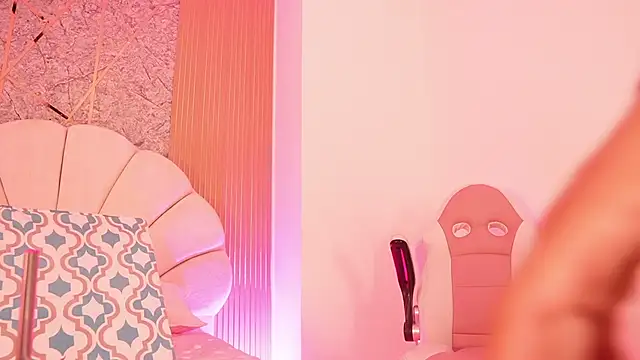 Snapshot of mssburbuja chatting on 10/31/25, 03:25 mssburbuja online show from 10/31/25, 03:25