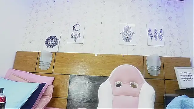 mssburbuja online show from 03/18/25, 03:12