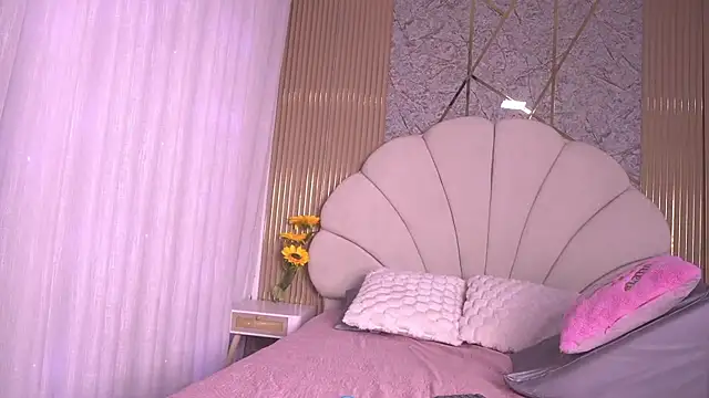 mssburbuja online show from 04/15/26, 03:12