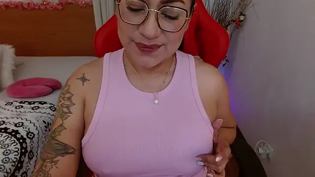 lucy luu  online show from 01/12/25, 09:51