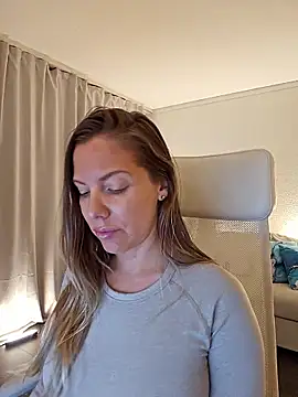 novaforyou1 online show from 10/12/25, 01:23