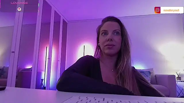 novaforyou1 online show from 10/29/25, 09:03