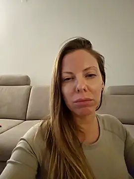 novaforyou1 online show from 12/04/25, 03:55