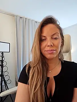 novaforyou1 online show from 12/16/25, 04:33