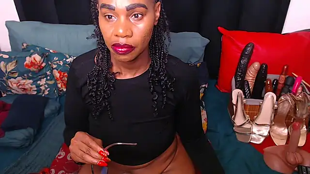 Snapshot of sexybootylicious chatting on 11/11/25, 09:04 sexybootylicious online show from 11/11/25, 09:04