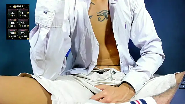 Snapshot of tom_Howard chatting on 12/21/24, 05:18 tom Howard online show from 12/21/24, 05:18