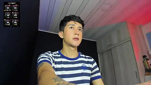 Snapshot of tom_Howard chatting on 03/22/25, 04:58 tom Howard online show from 03/22/25, 04:58