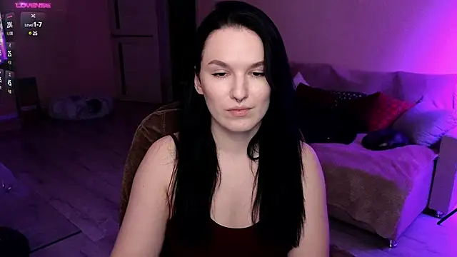Snapshot of Val_lava chatting on 02/21/25, 09:43 Val lava online show from 02/21/25, 09:43