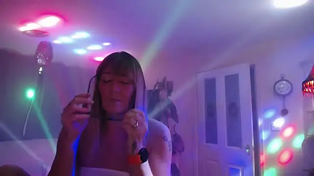 Snapshot of COUPLE4VOYEUR01 chatting on 11/01/25, 08:36 COUPLE4VOYEUR01 online show from 11/01/25, 08:36