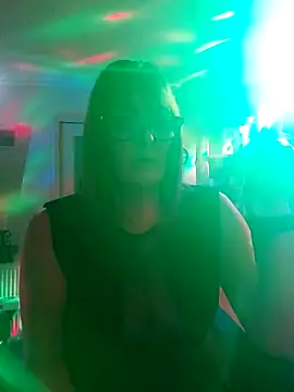 Snapshot of COUPLE4VOYEUR01 chatting on 02/15/25, 08:34 COUPLE4VOYEUR01 online show from 02/15/25, 08:34