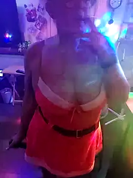 Snapshot of COUPLE4VOYEUR01 chatting on 12/23/24, 07:52 COUPLE4VOYEUR01 online show from 12/23/24, 07:52