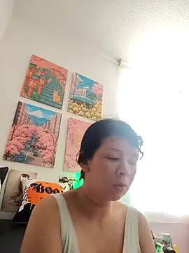 Haru Queenn online show from 10/24/25, 09:03