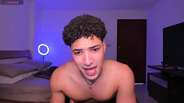 MitchellXD online show from 12/06/24, 01:49