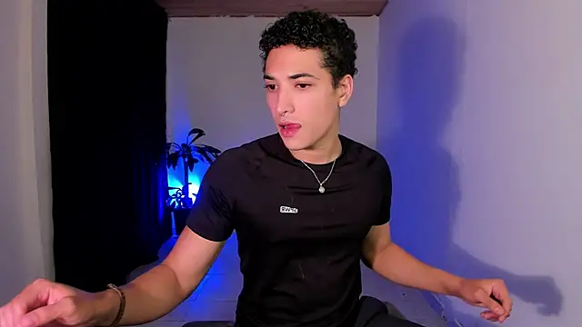 MitchellXD online show from 12/04/25, 01:26